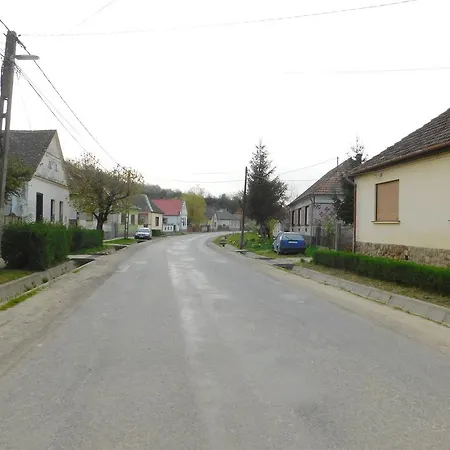 Kapolnas Vendeghaz Báta