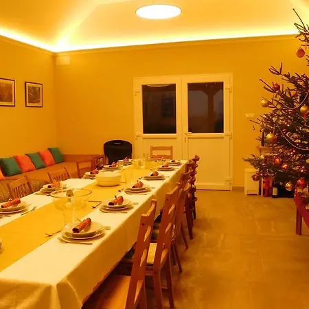 Kapolnas Vendeghaz Πανσιόν